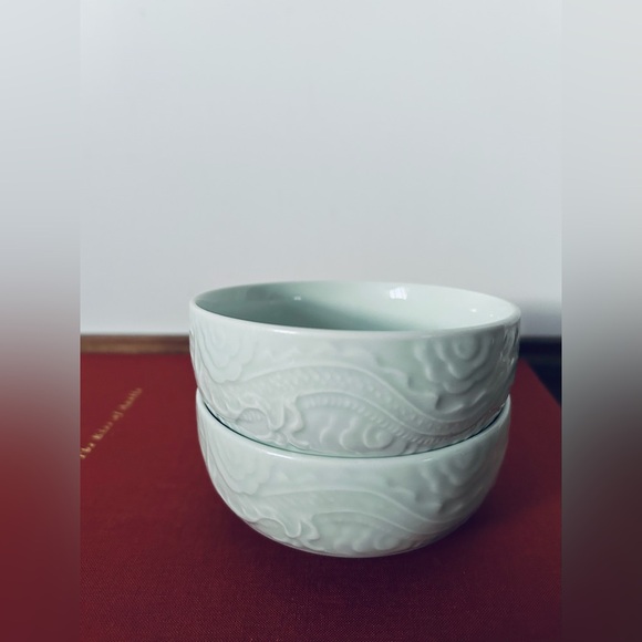 Vintage Exquisite Celadon Dragon Bowls | Chinoiserie - Picture 2 of 4